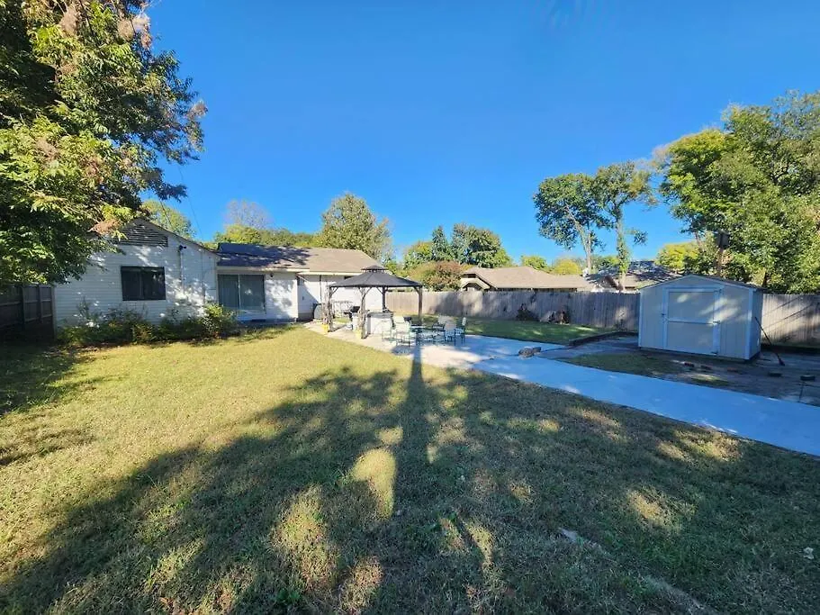 Large 4Brhome Near Zoo, Downtown, Beale Street 孟菲斯 度假居